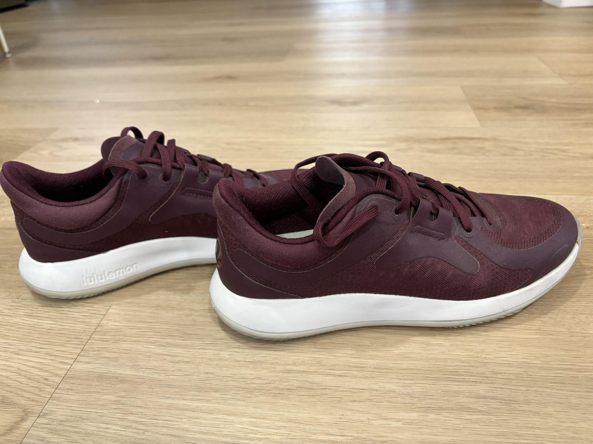 Women’s Lululemon Shoes S- 8.5