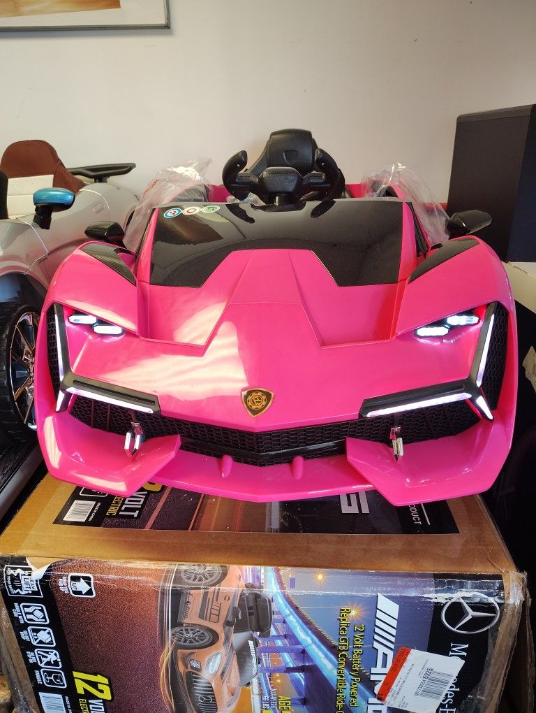 Kids Electric Power Wheel Car With Parent Remote Control Brand New - On Special Cash Deal $189