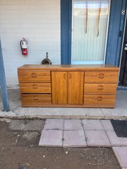 dresser