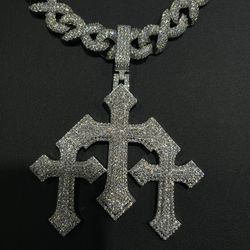 Crazy Shine Iced Out VVS Custom Chrome Hearts Pendant - Infinity Chain Combo Deal 🔥 - Custom Pendants Available to Start