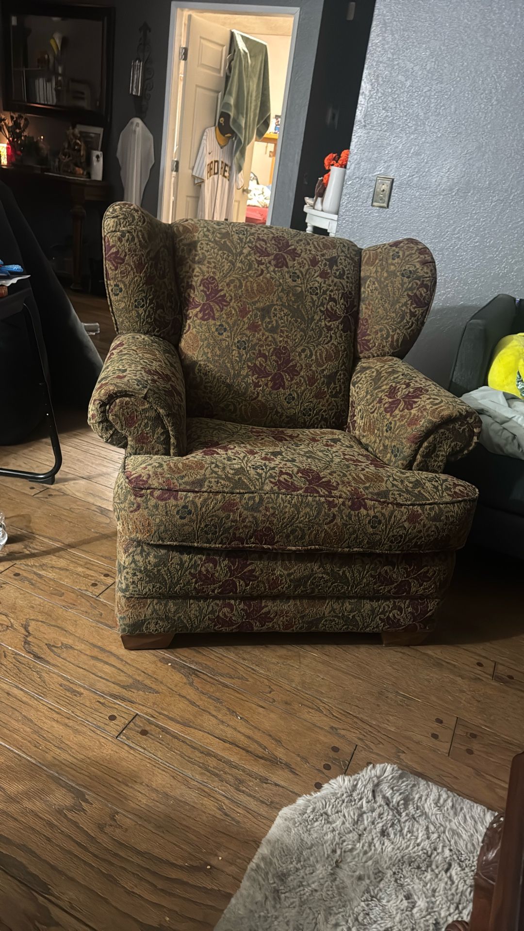 Antique Love Chair