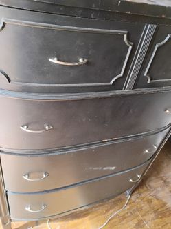 Black chest six drawers