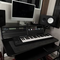 RAB STUDIO WORKSTATION/DESK