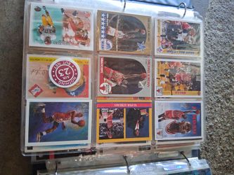 Baseball cards 17 binders all sports football  hockey  basketball
