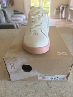 BRAND NEW size 6.5 On Cloud Roger’s