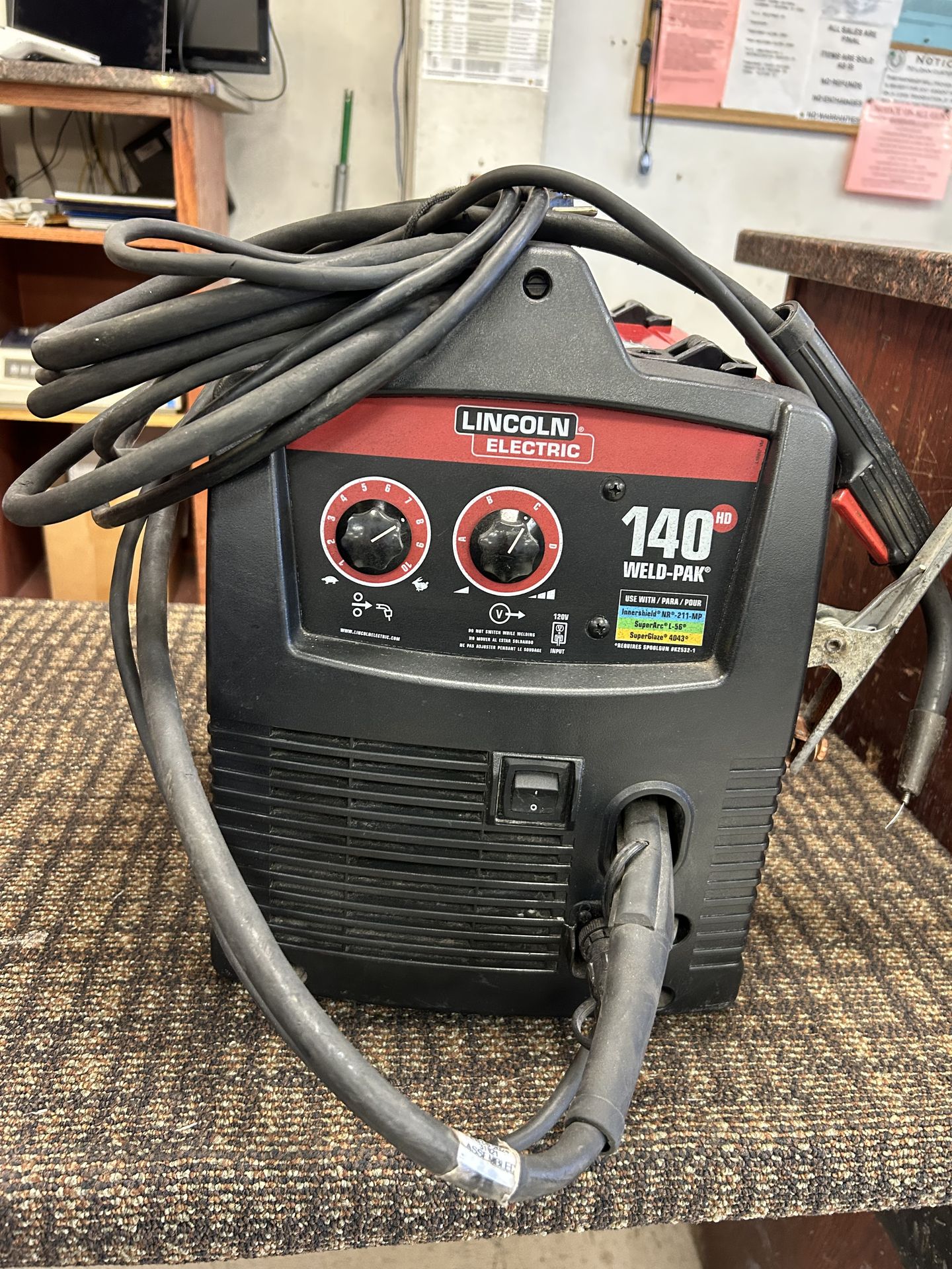 Lincoln Electric 140HD MIG/FLUX core welder