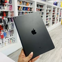 iPad 7th Gen 32GB 