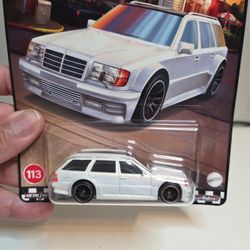 Hot Wheels Mercedes Benz E 36 AMG
