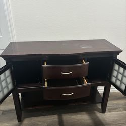 Brown/Burgundy Wooden cabinet
