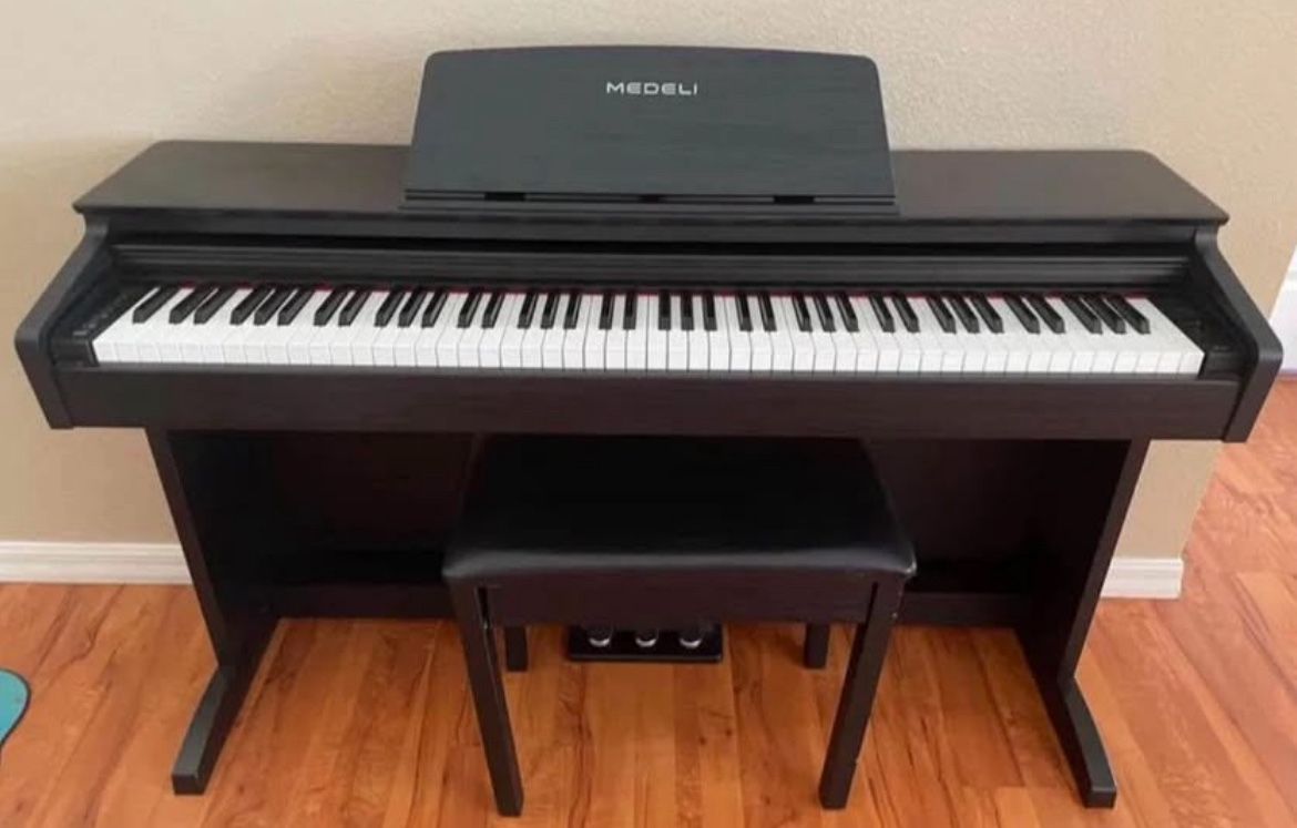 Medeli DP260 Full Digital Piano - Stool Included
