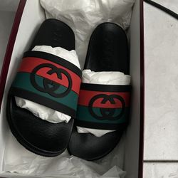 Gucci Slides 