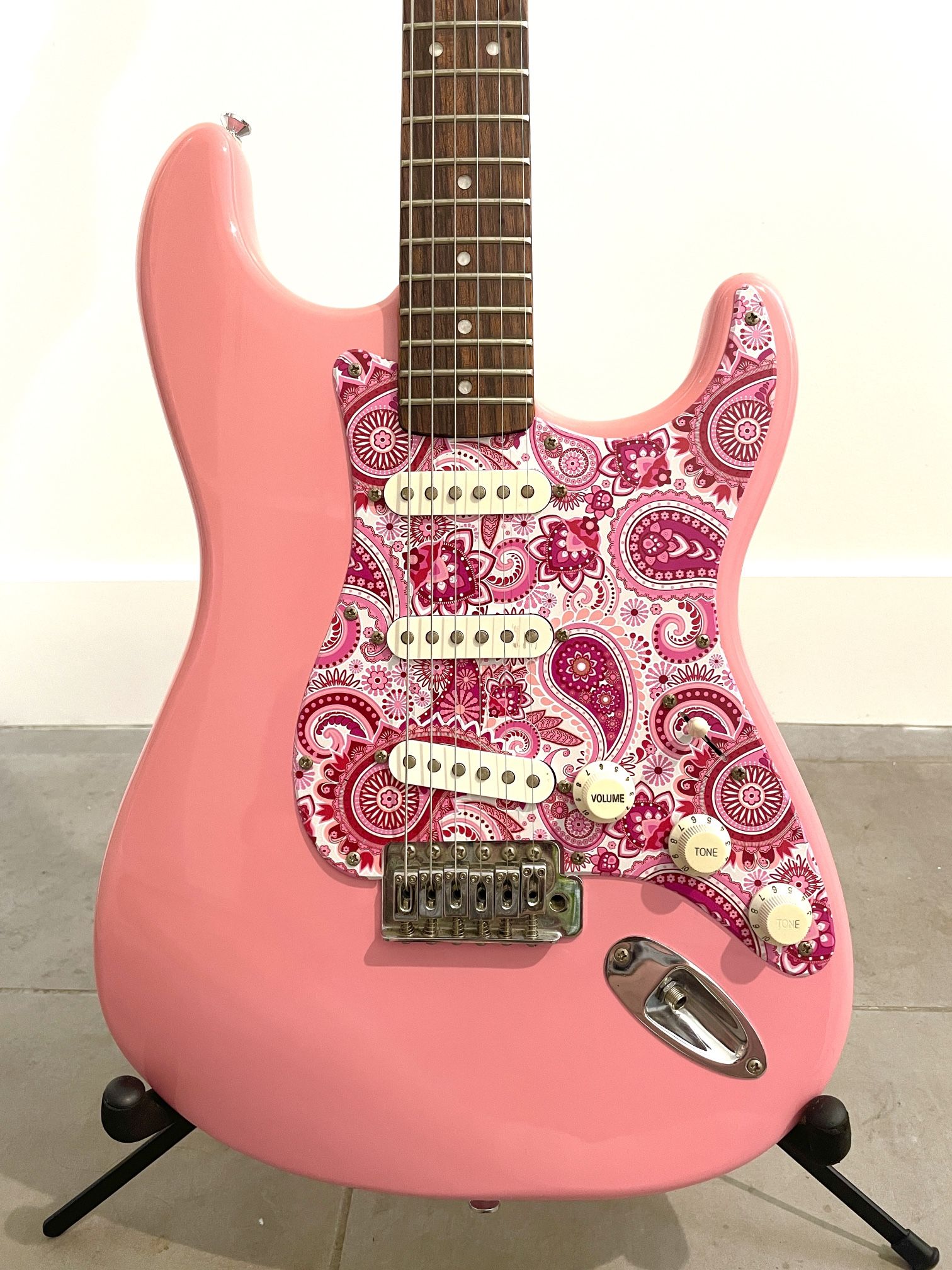 Fender Stratocaster Pink Paisley Electric Guitar