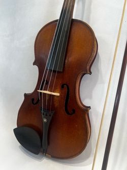 Stradivarius violin