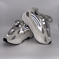 Yeezy Boost 700 Static Size 11.5
