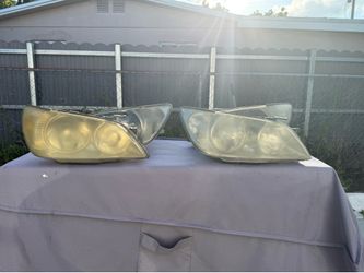01-05 Lexus is300 headlights with ballast