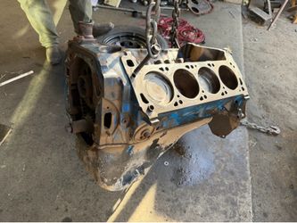 Ford 351 Cleveland motor