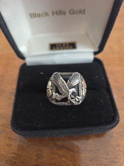 Vintage Black Hills Gold Ring