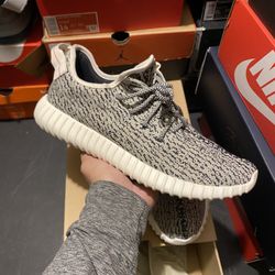 Adidas Yeezy 350 Turtle Dove size 11 VNDS