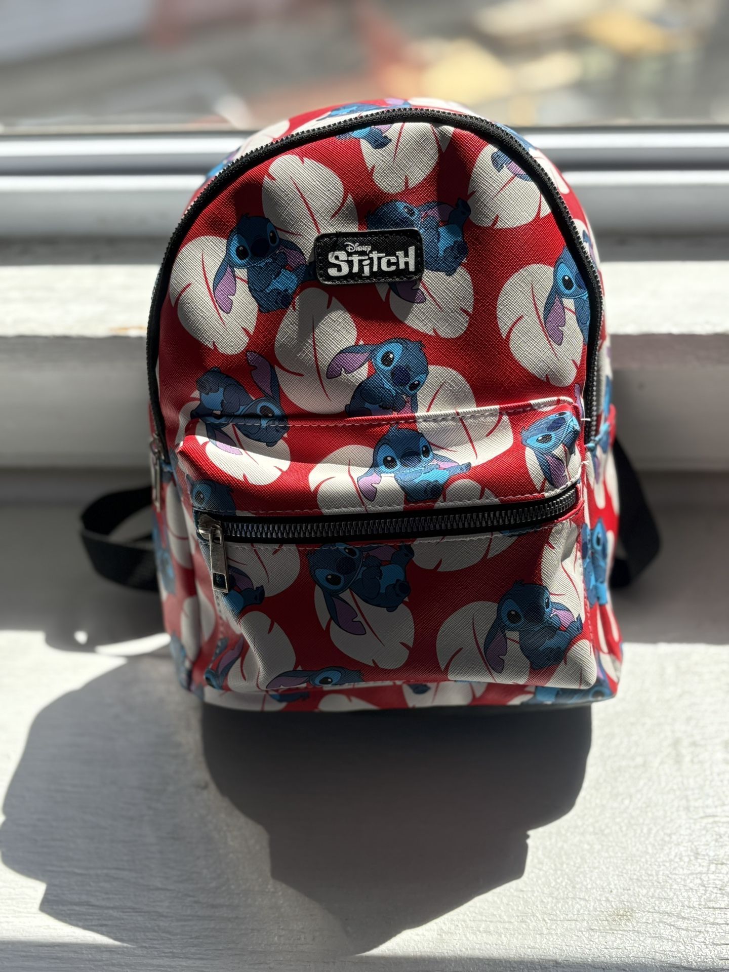 Charming Disney backpack with Stitch pattern 