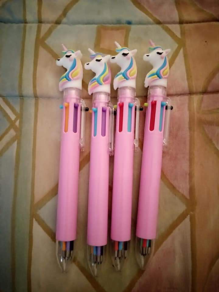 Set of 4 pens