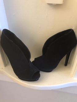 Express, black high heel pump shoe, size 7
