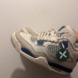 Jordan 4 Military Blues