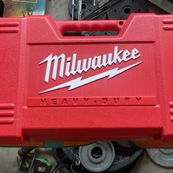 Milwaukee Portable Tool Box 