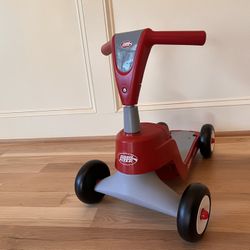 Radio Flyer Scoot 2 Scooter