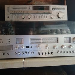 ALOT of Electronics  - Receivers,Turntables 
