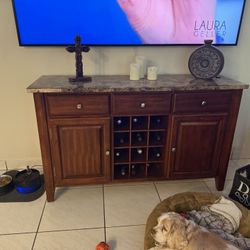 FREE Curbside Pick Up  Buffet Console Cabinet 