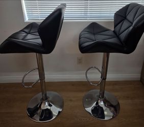 2 Chairs
