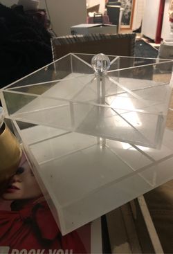 Makeup organizer