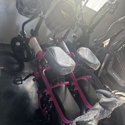 Folding electric bicycle