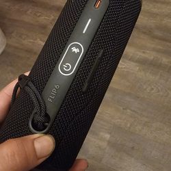 JBL FLIP 6 BLUETOOTH SPEAKER