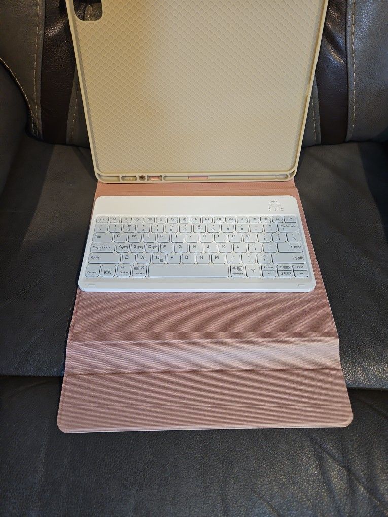 12.9 IPAD case With Keyboard