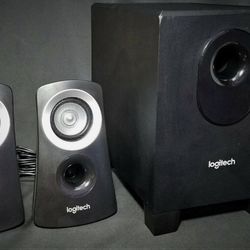 Logitech Speakers Z313 Three Piece Set With Bass Woofer