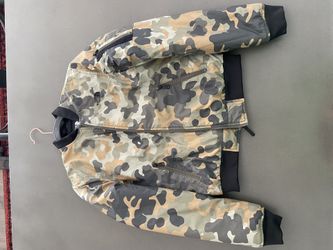 Women’s North Face Bomber Jacket - Like new