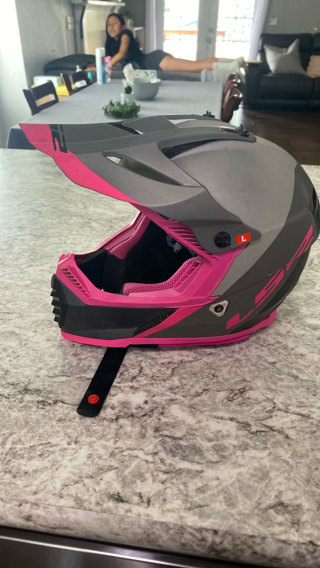 Gate Youth Launch MX helmet