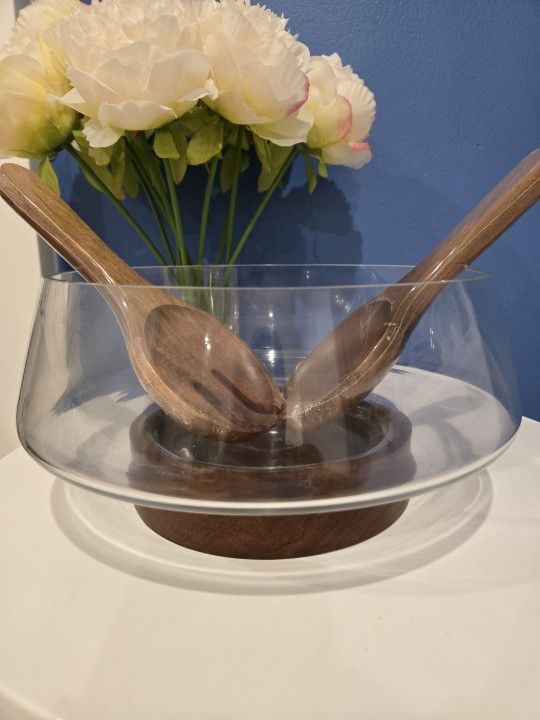 Salad / Servings Bowl And Utensils