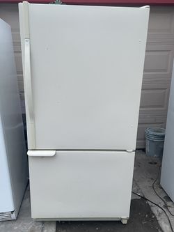 33 By 67 Inches Refrigerator With Ice Maker Refrigerator 33 Por 67 Con Hase Llelos