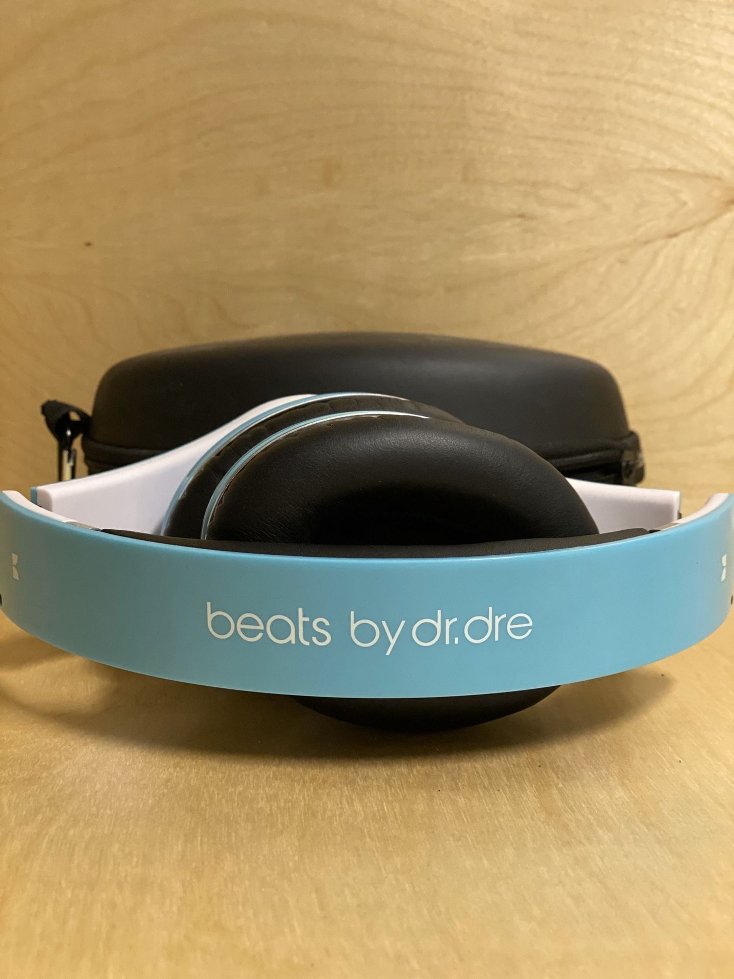 Beats wireless Studio Headphones