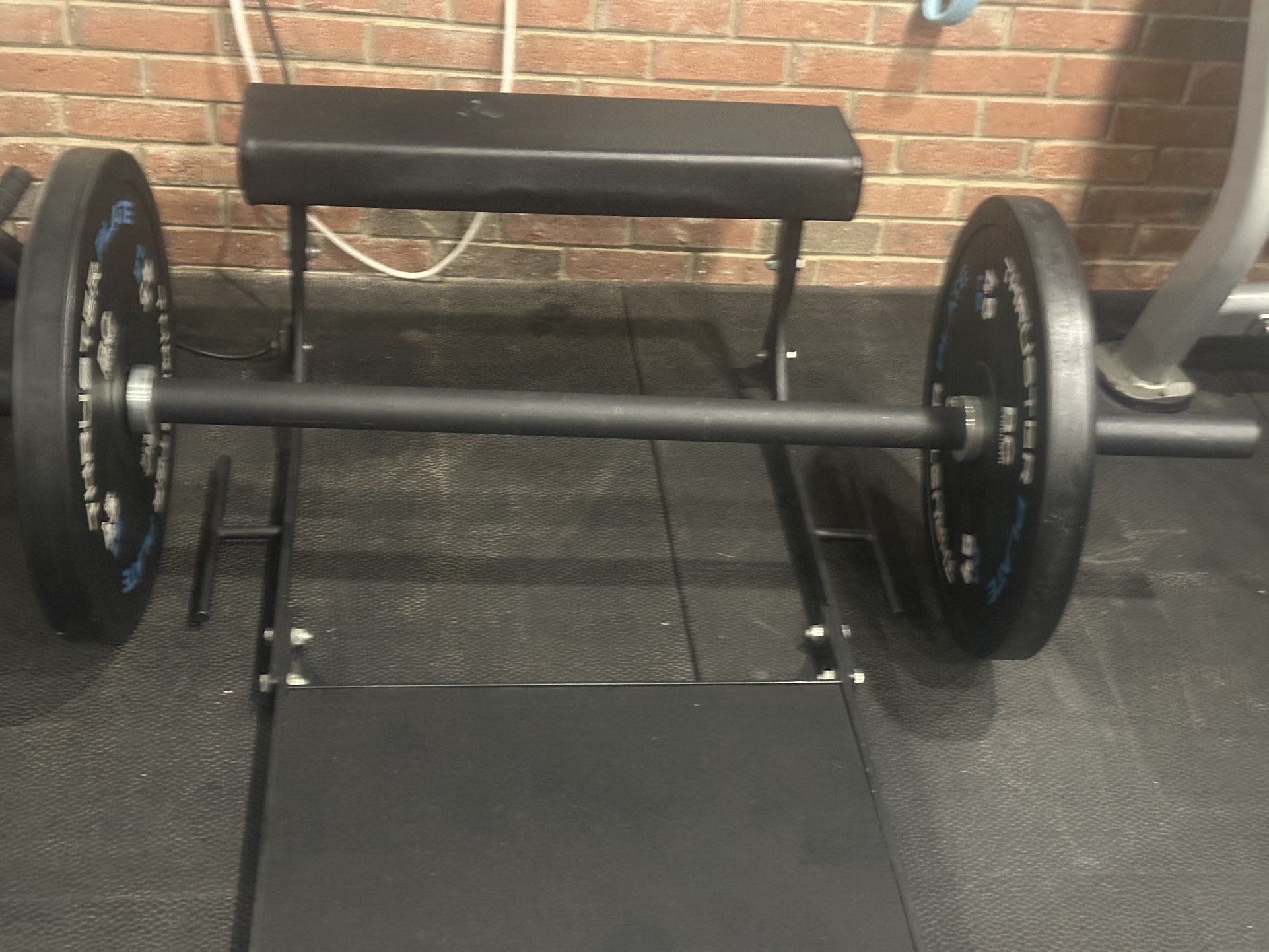 BC Bret Contreras Strength Hip Thruster