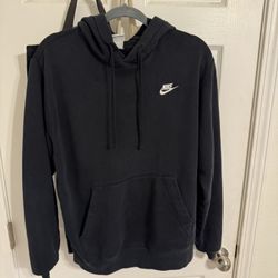 nike sweater