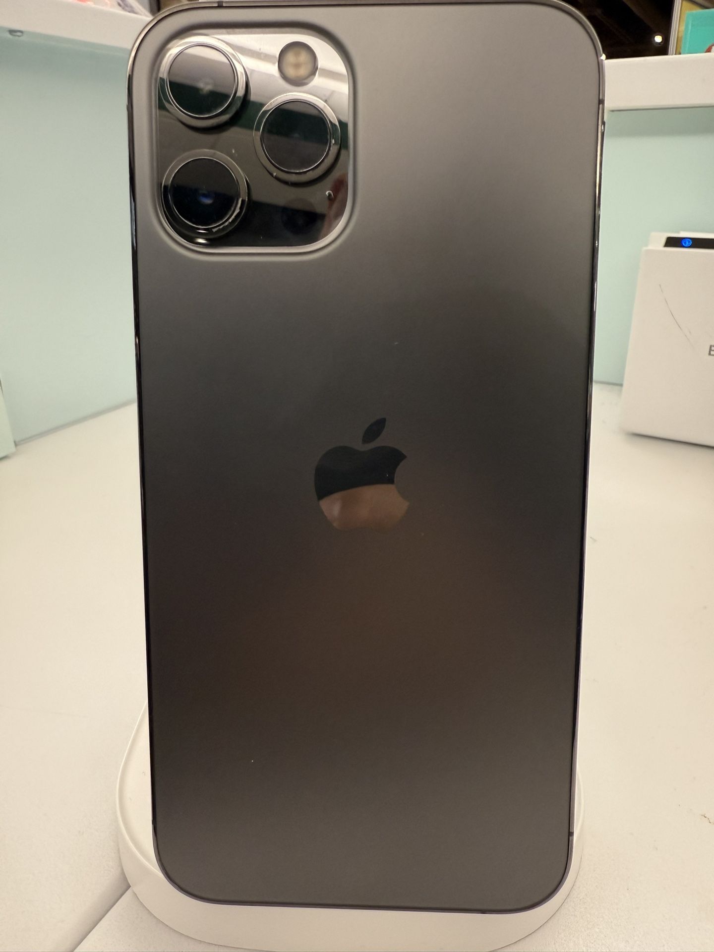 IPhone 12 Pro Max Unlocked