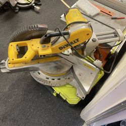 Dewalt 12” Miter Saw 