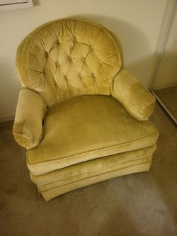 Vintage Gold Velvet Chair