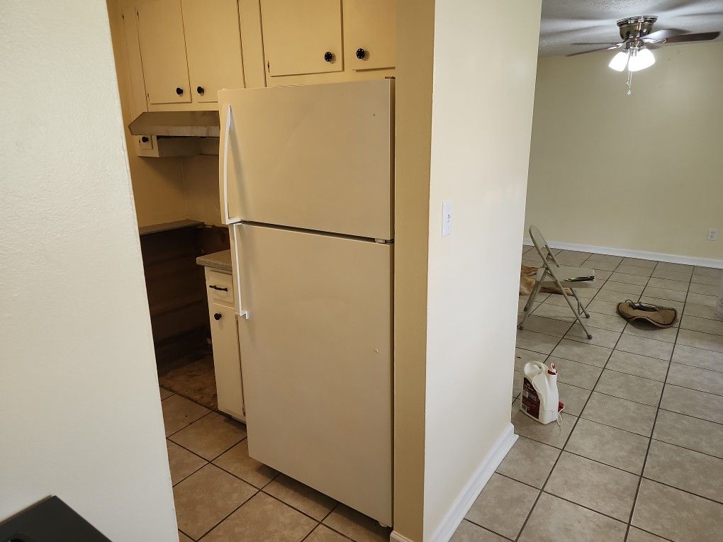Need Gone Asap Refrigerator Works Great