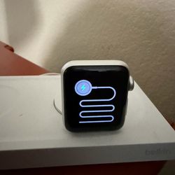 Apple Watch Series 3 (38 mm)