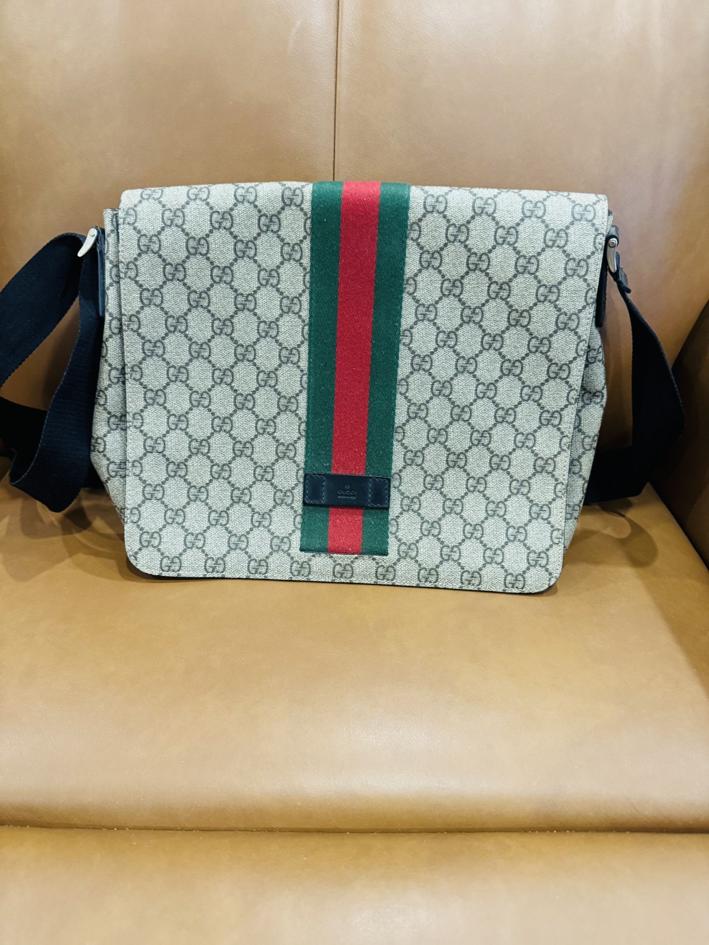Ophidia Medium Messenger Bag