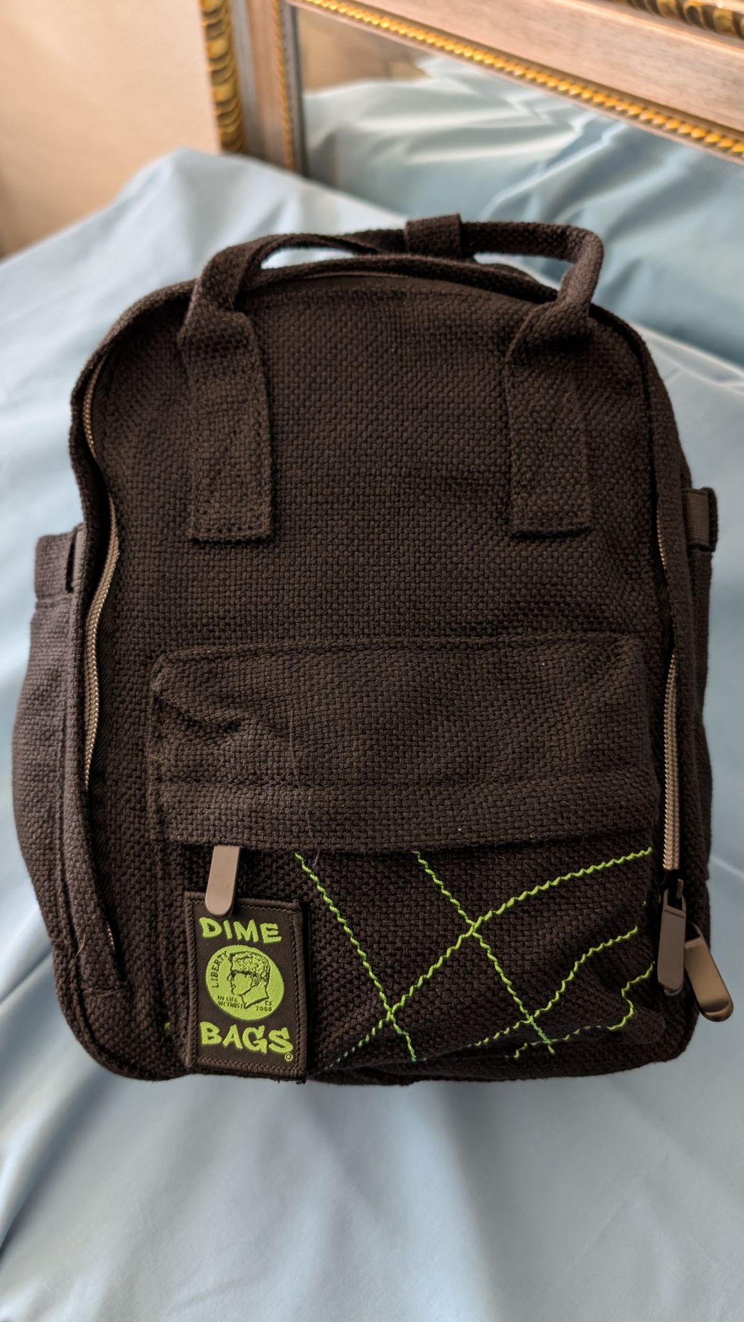 Hot Box backpack-black